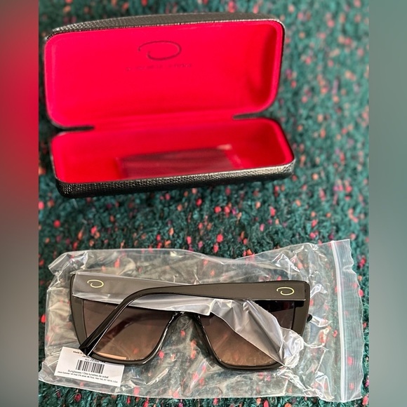 Oscar de la Renta Riley Beveled Cat Eye Sunglasses NWT OSCAR DE LA RENTA ALLURE TORTOISE SHELL BROWN CAT EYE  main image 4